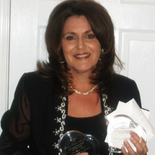 2010 CGMA Female Vocalist & Songwriter of the Year